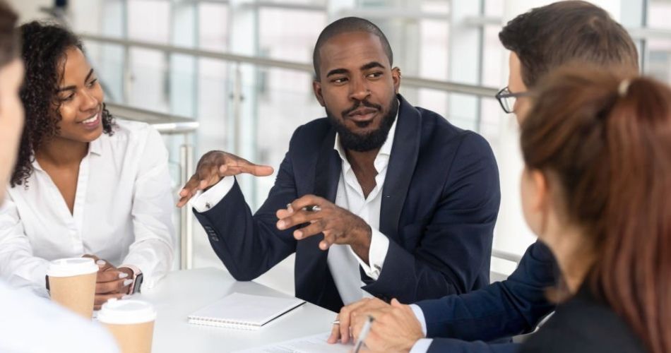 ¿Qué es la negociación colectiva? Consejos para lograrla