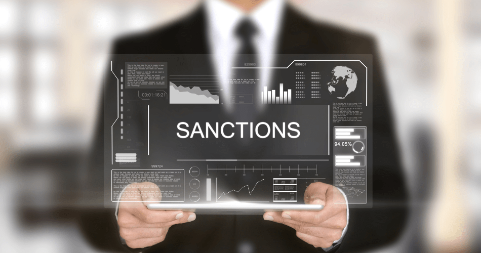 Se debe aplicar sanciones económicas a aquellos contribuyentes que no presenten la Declaración Censal. 