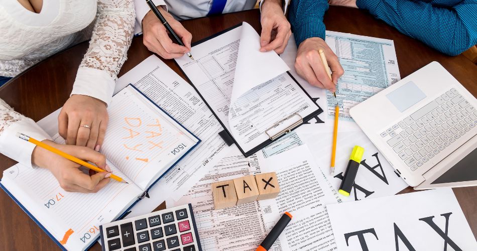 Ventajas de contratar asesores fiscales y gestores tributarios